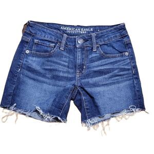 American eagle Raw Hem denim shorts  sz 0
